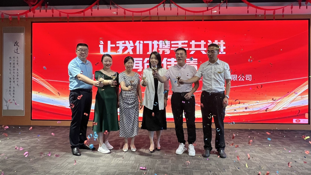 遠(yuǎn)大美業(yè)與珂語品牌簽約儀式圓滿成功，譜寫合作共贏新篇章